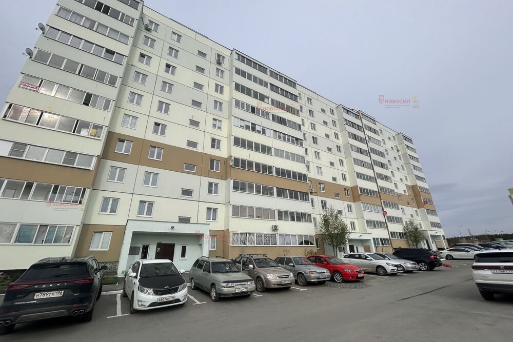 г. Сысерть, ул. мкр. Каменный цветок, 3 (городской округ Сысертский) - фото квартиры (1)