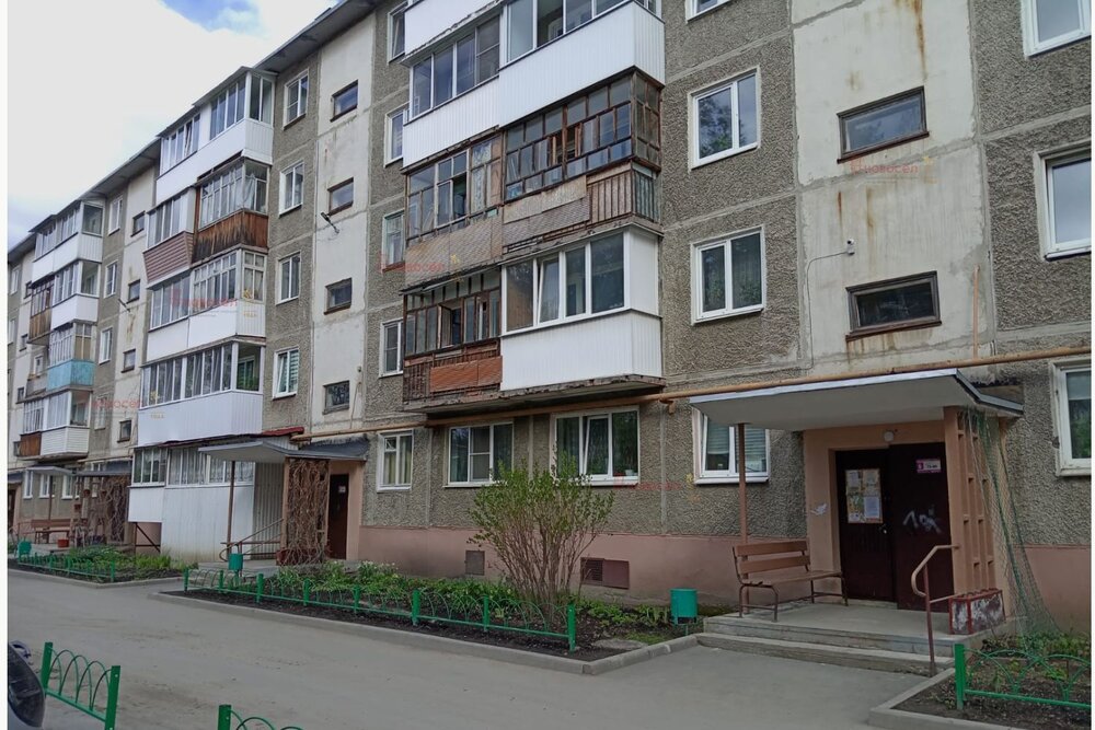 п. Рефтинский, ул. Гагарина, 14 (городской округ Рефтинский) - фото квартиры (2)