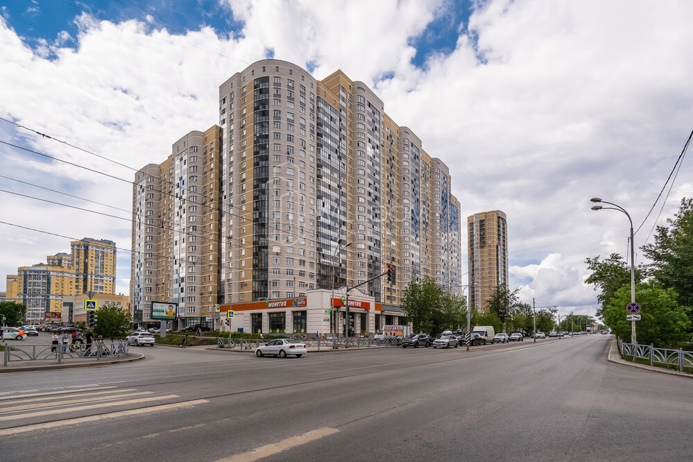 Екатеринбург, ул. 8 Марта, 190 (Автовокзал) - фото квартиры (1)