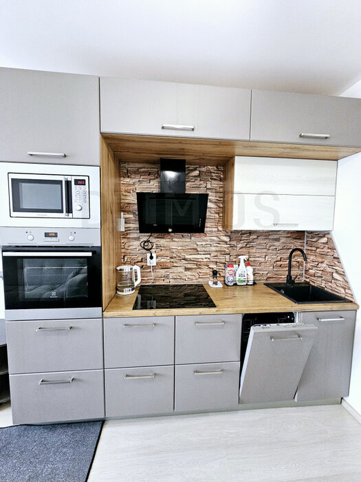 Екатеринбург, ул. Латвийская, 58/3 (Компрессорный) - фото квартиры (1)