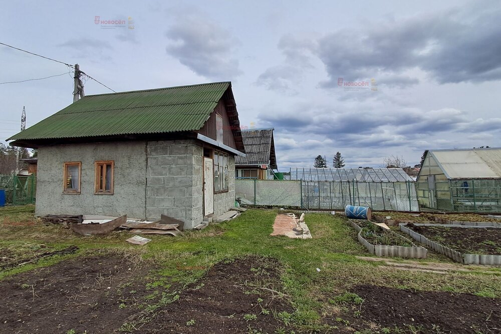 г. Ревда, городской округ Ревда, Пермское направление, 50, ул.,  (Выберите район) - фото сада (4)