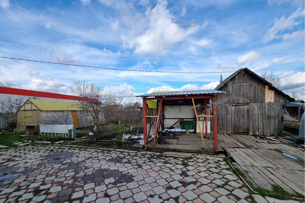 г. Первоуральск, ул. 8 Марта, 31 (городской округ Первоуральск) - фото дома (6)