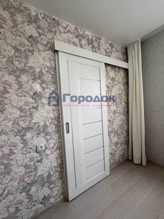г. Каменск-Уральский, городской округ Каменский, Каменск-Уральское направление, 100, ул.Парижской Коммуны, 20 (Выберите район) - фото квартиры (6)