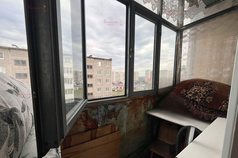 г. Первоуральск, ул. Сантехизделий, 23 (городской округ Первоуральск) - фото квартиры (8)