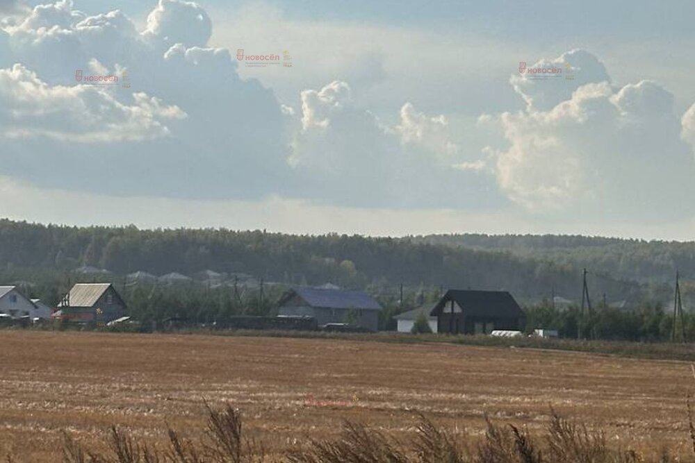п. Бобровский, ул. Краснодеревцев (городской округ Сысертский) - фото земельного участка (3)