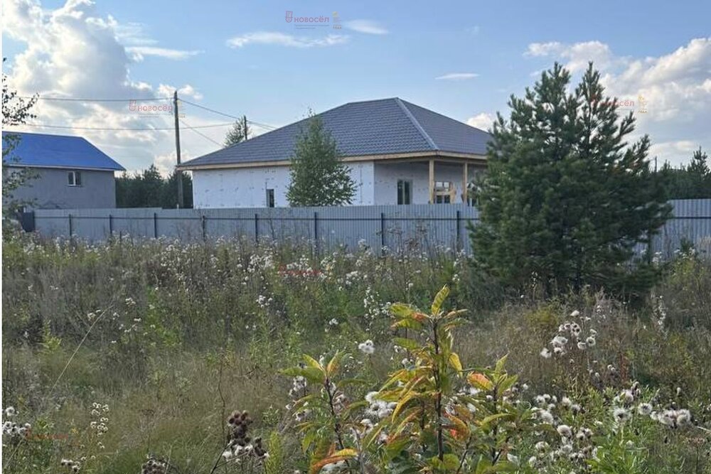 п. Бобровский, ул. Краснодеревцев (городской округ Сысертский) - фото земельного участка (7)