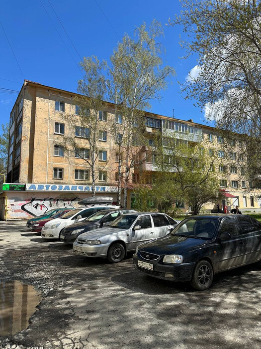 Екатеринбург, ул. Шаумяна, 90 (Юго-Западный) - фото готового бизнеса (3)