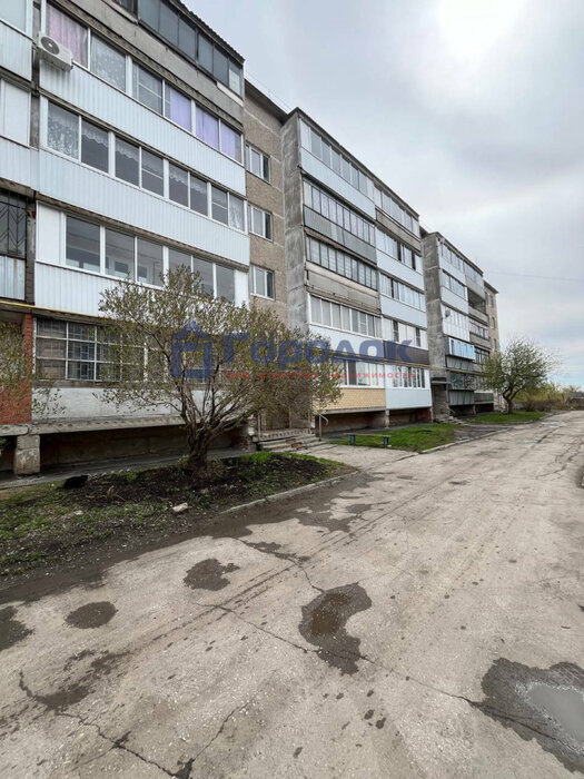 г. Каменск-Уральский, ул. 4-я Рабочая, 7 (городской округ Каменский) - фото квартиры (1)