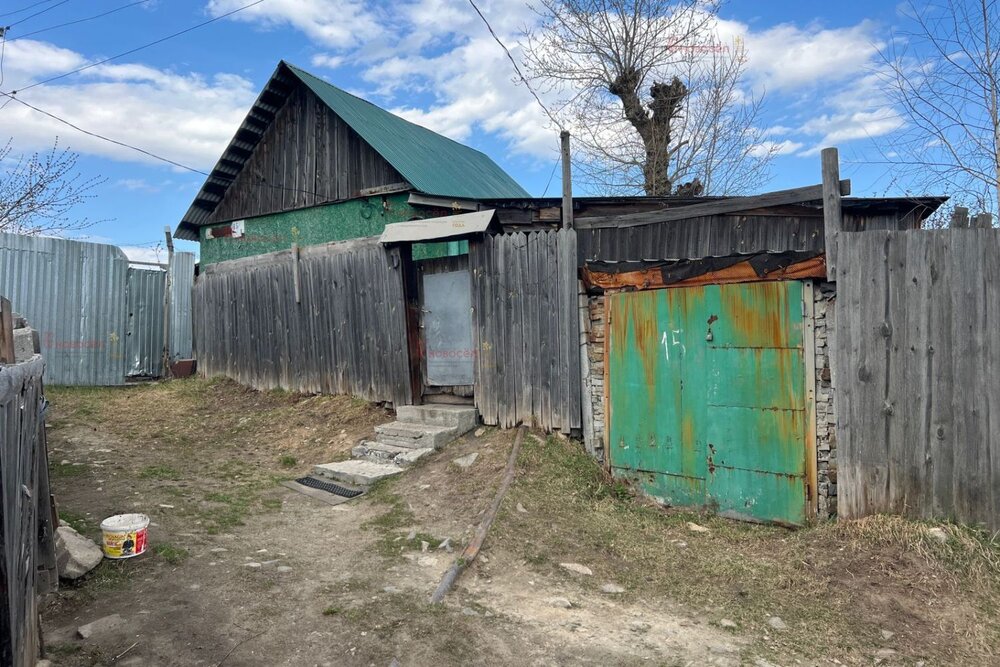 Екатеринбург, ул. Путевка, 15 (Лечебный) - фото дома (2)
