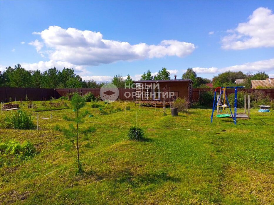 д. Златогорова, ул. Школьная, 1 (городской округ Белоярский) - фото земельного участка (1)