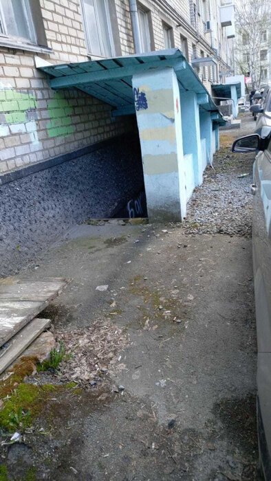 Екатеринбург, ул. Татищева, 102 (ВИЗ) - фото торговой площади (1)
