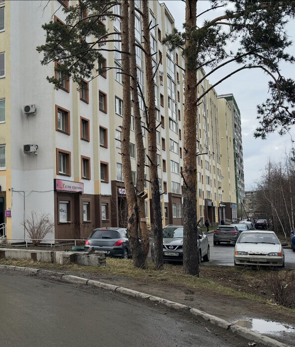 Екатеринбург, ул. Начдива Онуфриева, 10 (Юго-Западный) - фото торговой площади (1)