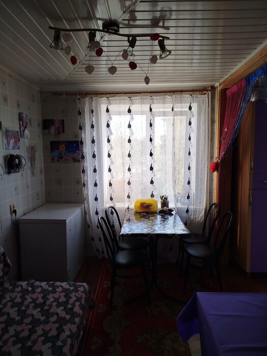 г. Каменск-Уральский, ул. Калинина, 58 (городской округ Каменский) - фото квартиры (6)