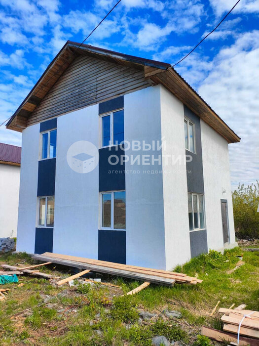 г. Арамиль, ул. Октябрьская, 69 (городской округ Арамильский) - фото коттеджа (1)