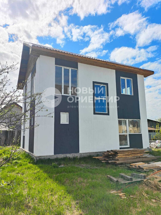 г. Арамиль, ул. Октябрьская, 69 (городской округ Арамильский) - фото коттеджа (3)