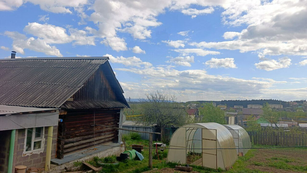 п. Карпушиха, ул. Розы Люксембург, 23 (городской округ Кировградский) - фото дома (4)