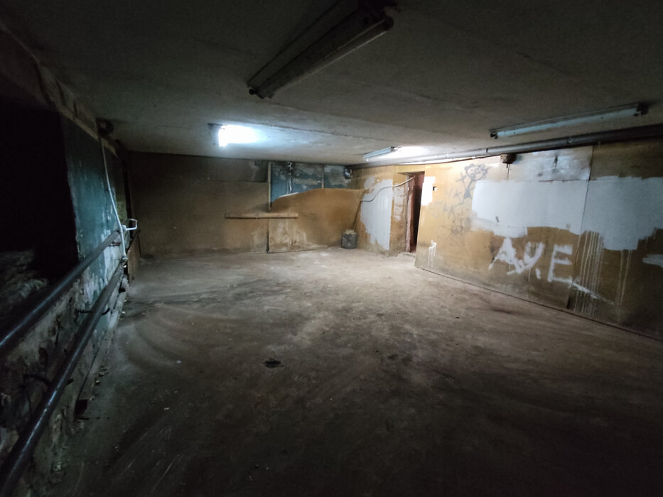Екатеринбург, ул. Коллективный, 3 (Вторчермет) - фото торговой площади (4)