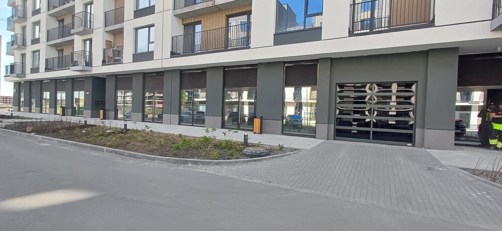 Екатеринбург, ул. Академика Ландау, 7Б - фото торговой площади (3)