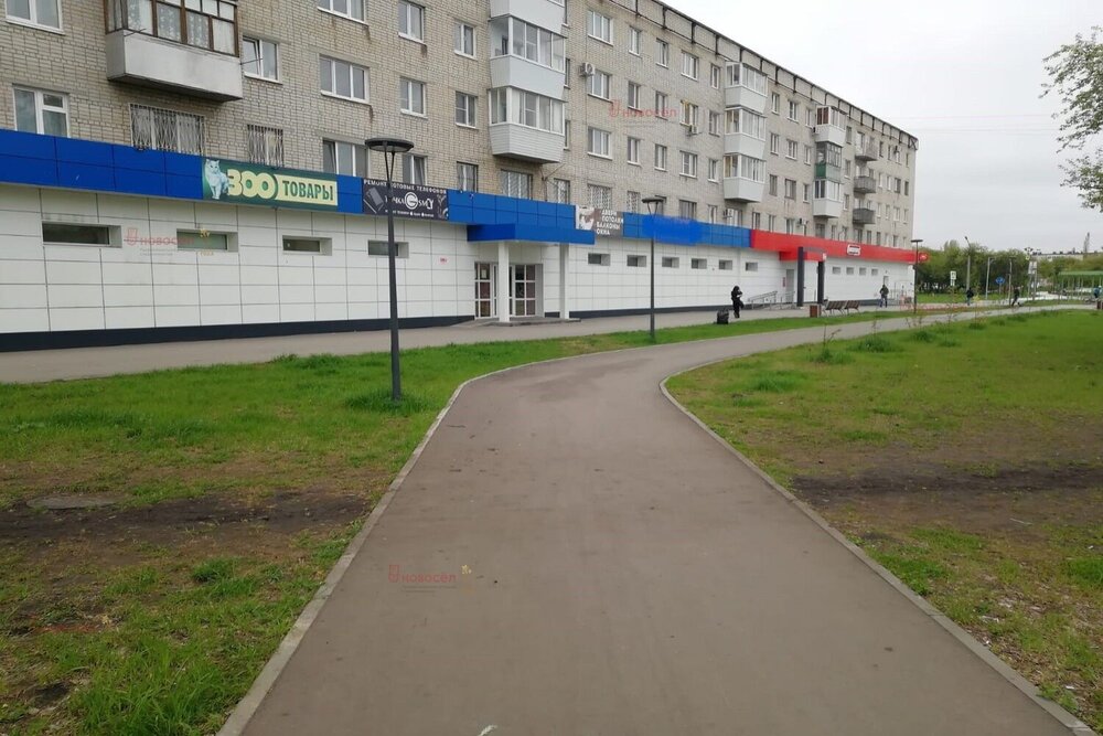 г. Каменск-Уральский, ул. Шестакова, 38 (городской округ Каменский) - фото торговой площади (3)