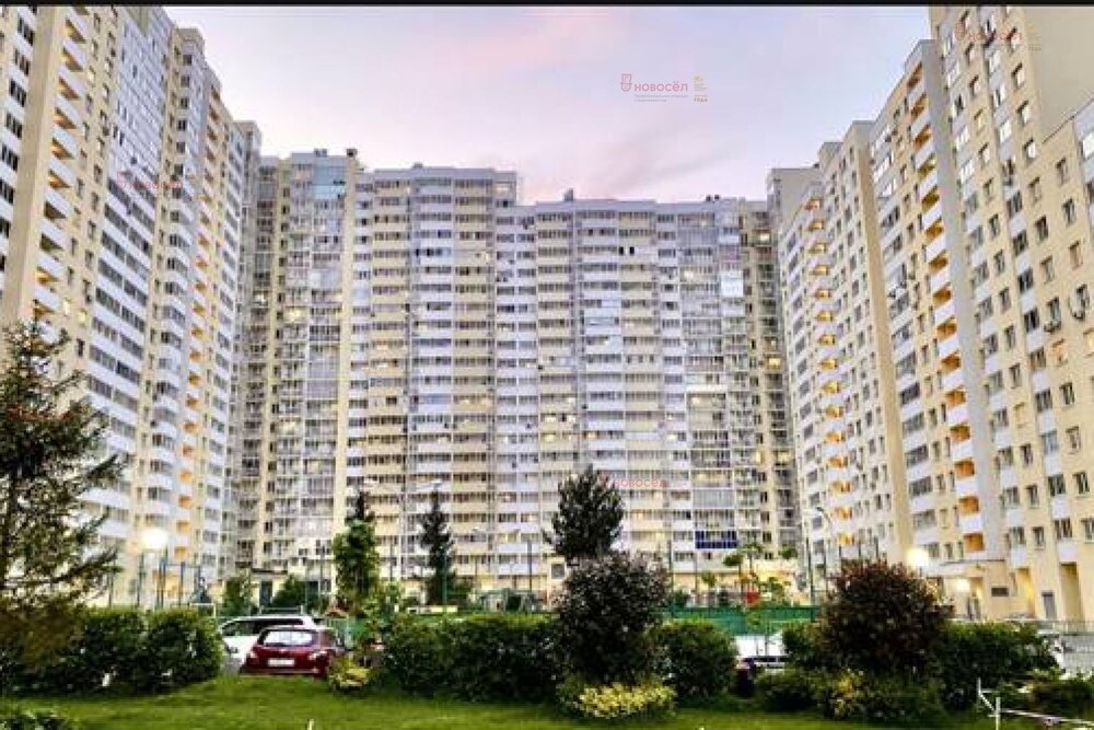 Екатеринбург, ул. 8 Марта, 167 (Автовокзал) - фото квартиры (3)