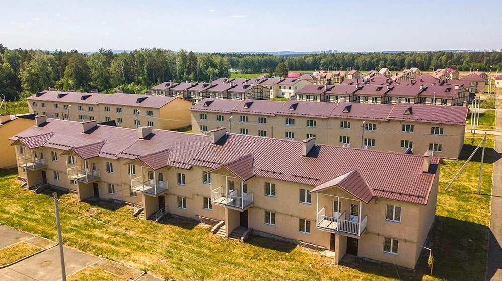 Екатеринбург, ул. Южноистокская, 46 (Изоплит) - фото таунхауса (2)
