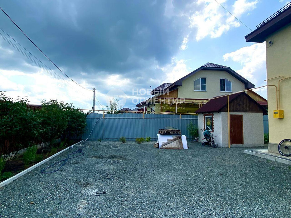 п. Прохладный, ул. Нектарная, 8 (городской округ Белоярский) - фото дома (4)