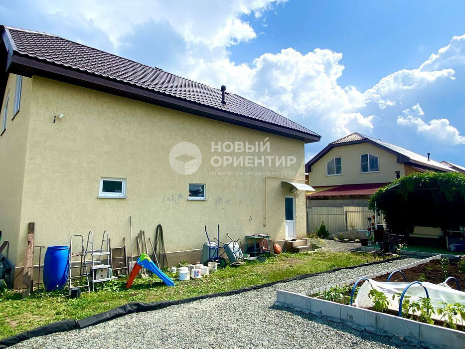 п. Прохладный, ул. Нектарная, 8 (городской округ Белоярский) - фото дома (5)