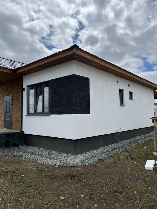 п. Прохладный, ул. Лиственная, 25 (городской округ Белоярский) - фото дома (2)