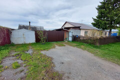 п. Большой Исток, ул. Птицеводов, 8 (городской округ Сысертский) - фото дома