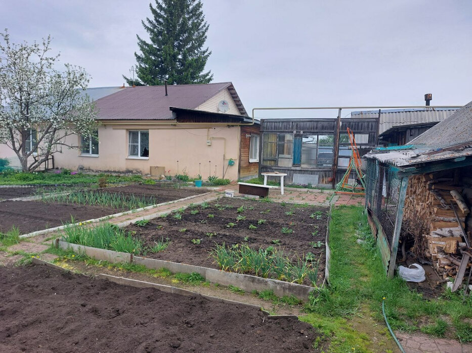 п. Большой Исток, ул. Птицеводов, 8 (городской округ Сысертский) - фото дома (2)