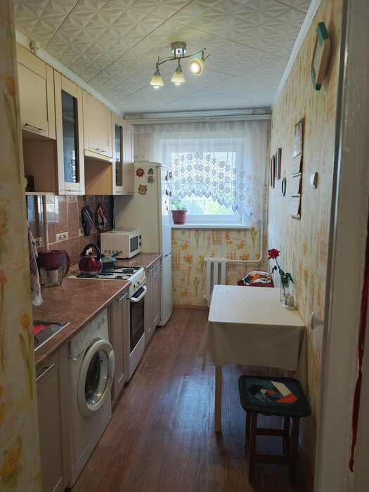 г. Каменск-Уральский, ул. Калинина, 20 (городской округ Каменский) - фото квартиры (2)