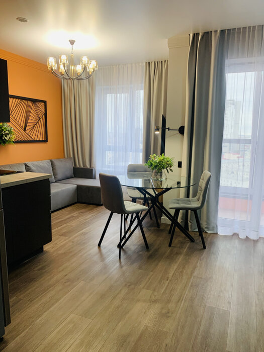 Екатеринбург, ул. Якова Свердлова, 32б (Центр) - фото квартиры (1)
