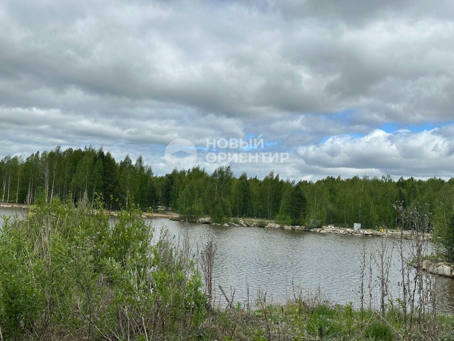 п. Гагарский, ул. 6-ая Парковая, 20 (городской округ Белоярский) - фото земельного участка (4)
