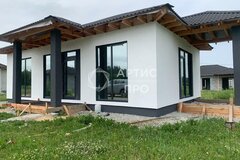 п. Сарапулка, ул. Радужная, 63В (городской округ Березовский) - фото дома