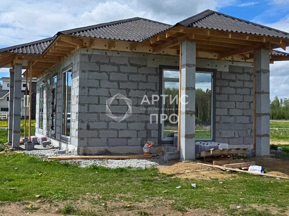 п. Сарапулка, ул. Радужная, 63В (городской округ Березовский) - фото дома (2)