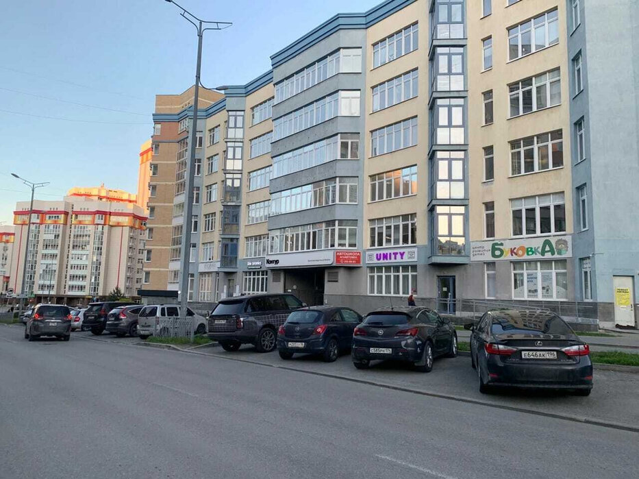 Екатеринбург, ул. Циолковского, 27 (Автовокзал) - фото торговой площади (1)