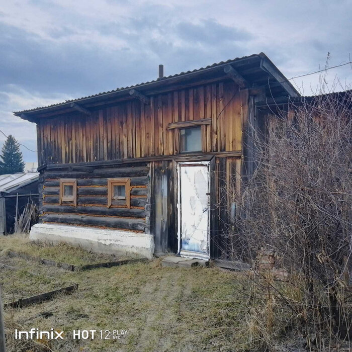 г. Артемовский, ул. Папанинцев, 7 (городской округ Артемовский) - фото дома (6)