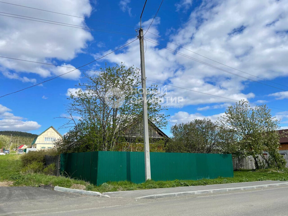 г. Верхний Тагил, ул. Фрунзе, 96 (городской округ Верхний Тагил) - фото земельного участка (1)