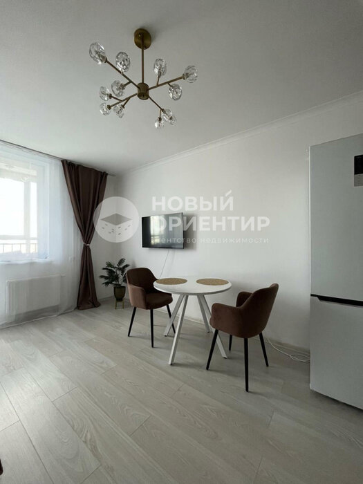 Екатеринбург, ул. Академика Парина, 37а (Академический) - фото квартиры (7)