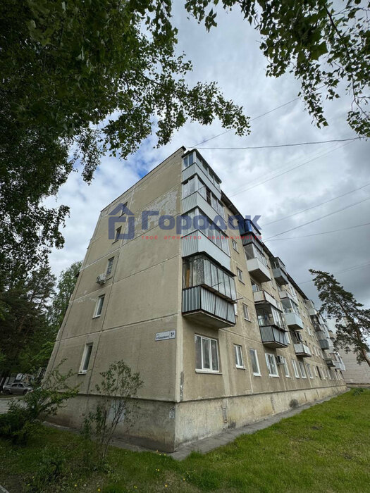 г. Каменск-Уральский, ул. Олега Кошевого, 1а (городской округ Каменский) - фото квартиры (1)