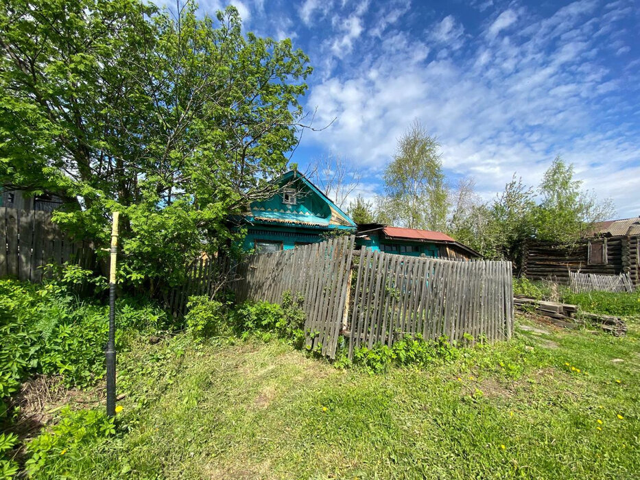 поселок городского типа Верхние Серги, ул. Ленина, 133 (городское поселение Верхнесергинское) - фото дома (2)