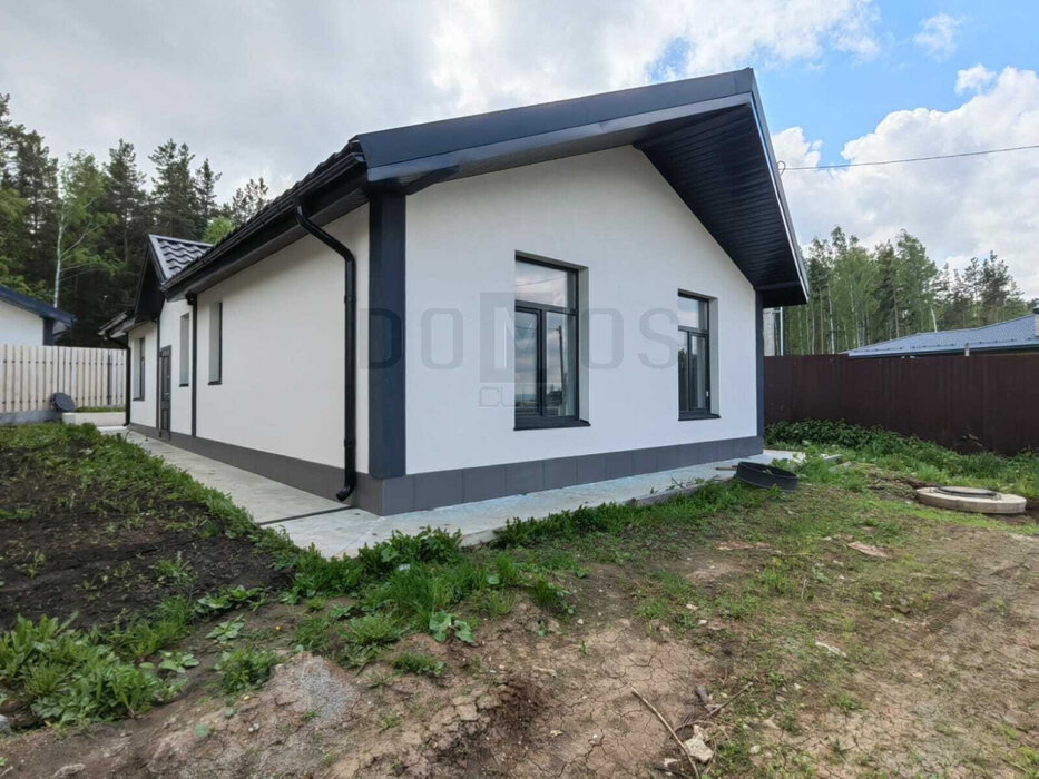 п. Октябрьский (г.о. Сысертский), ул. Сосновая, 14 (городской округ Сысертский) - фото коттеджа (1)