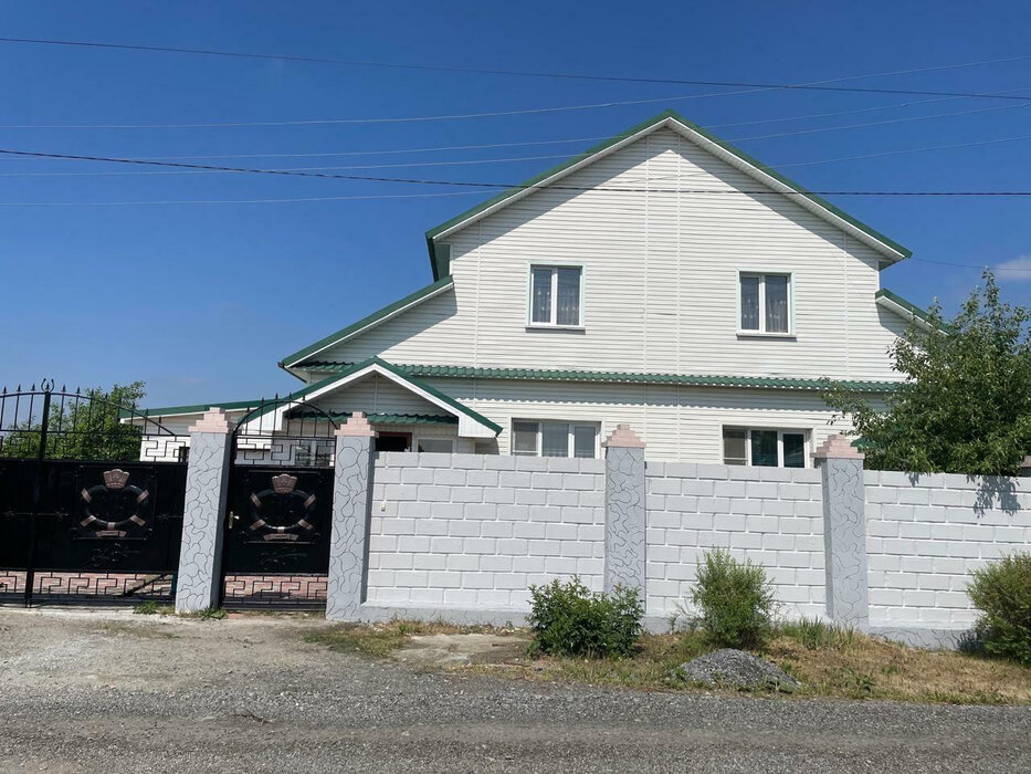 п. Первомайский (г.о. Сысертский), ул. Лесная, 49 (городской округ Сысертский) - фото дома (4)