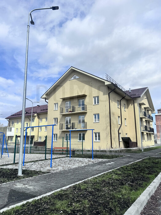 п. Монетный, ул. Максима Горького, 3 (городской округ Березовский) - фото квартиры (1)