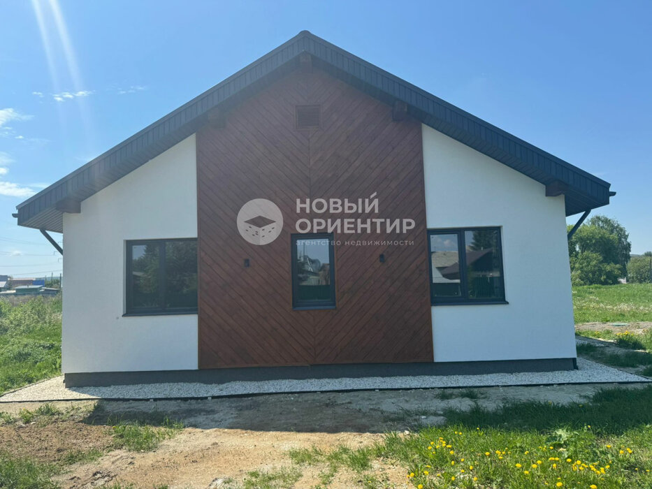 п. Большой Исток, ул. Специалистов,   (городской округ Сысертский) - фото дома (4)
