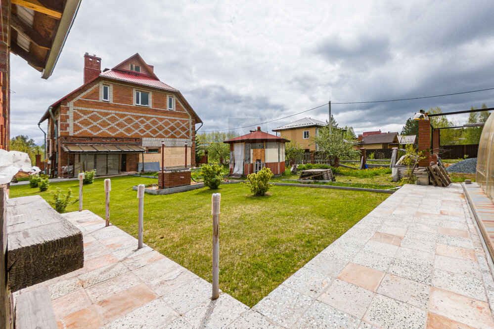 г. Асбест, ул. Новоселов, 27 (городской округ Асбестовский) - фото дома (2)