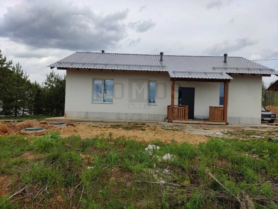 к.п. Хризолитовый, ул. Радужная, 19 (городской округ Белоярский) - фото дома (1)