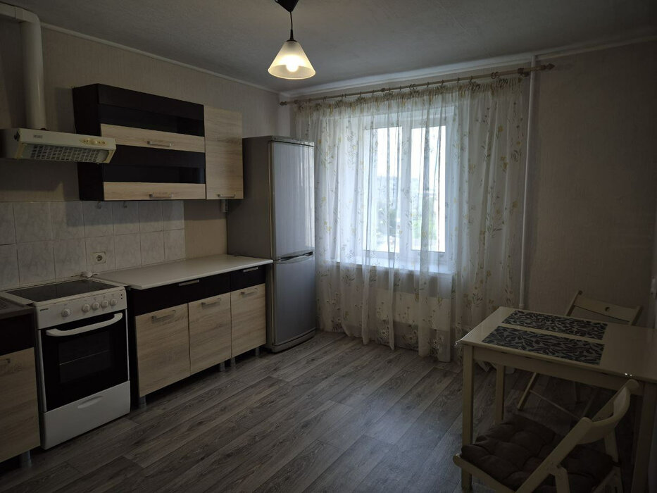 Екатеринбург, ул. Фрезеровщиков, 32 (Эльмаш) - фото квартиры (1)
