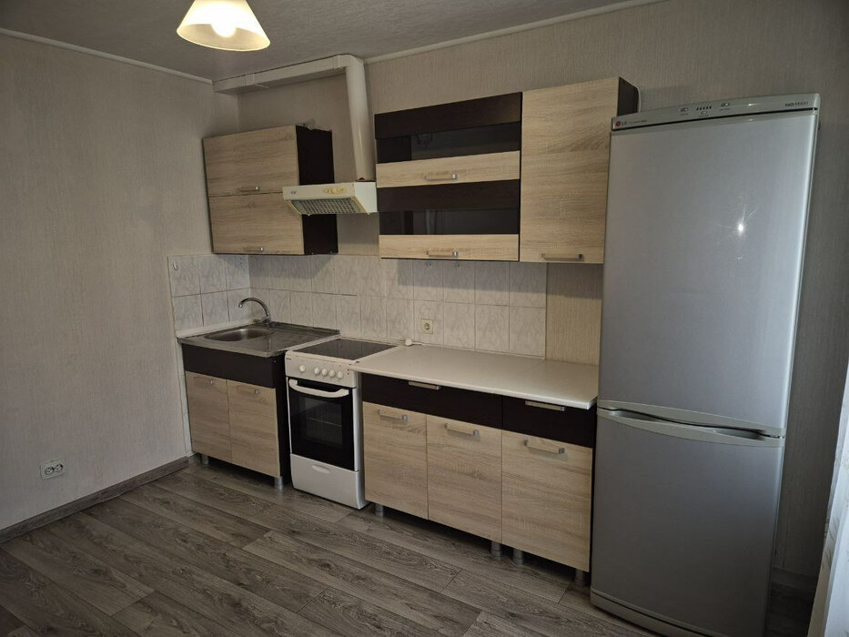 Екатеринбург, ул. Фрезеровщиков, 32 (Эльмаш) - фото квартиры (2)