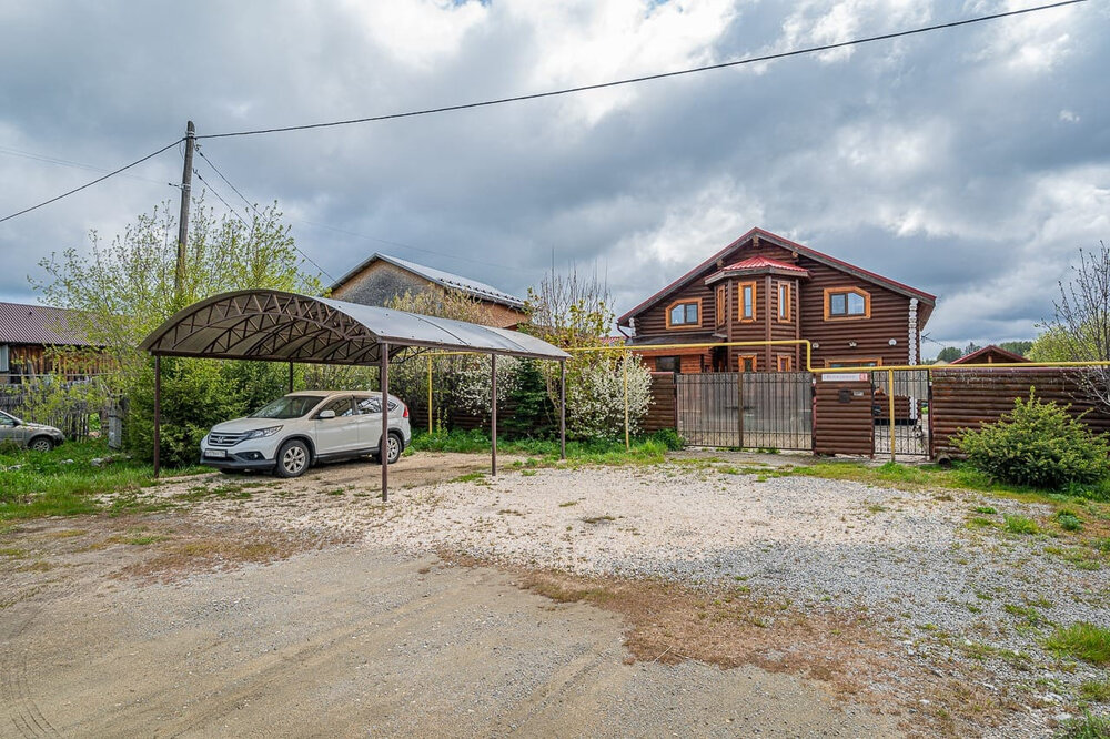 п. Монетный, ул. Октябрьская, 43 (городской округ Березовский) - фото дома (3)